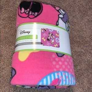 NEW DISNEY BLANKET